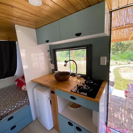 Carpe Diem Karavan Hotel *